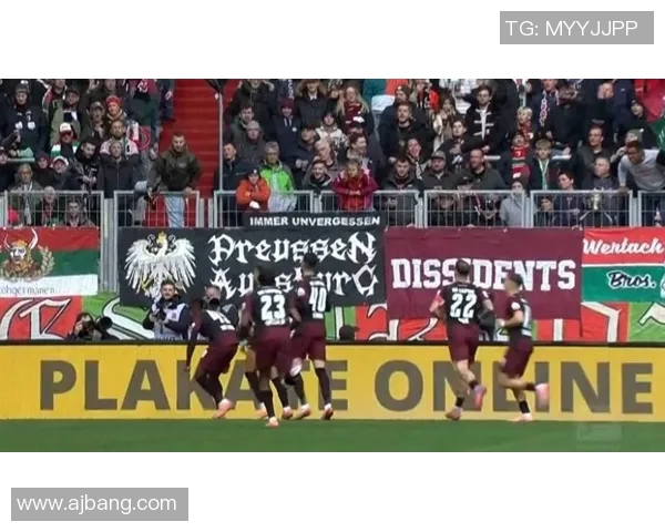 拜仁慕尼黑大胜弗赛诺尔，稳居德甲积分榜榜首位置