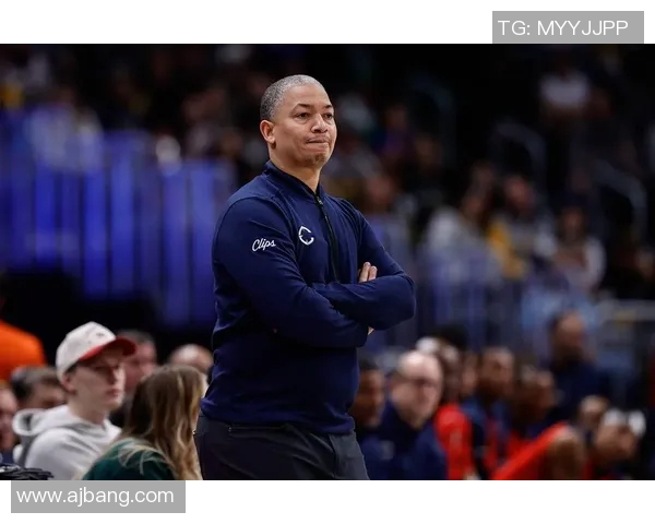 快船主帅希望通过交易加强内线深度