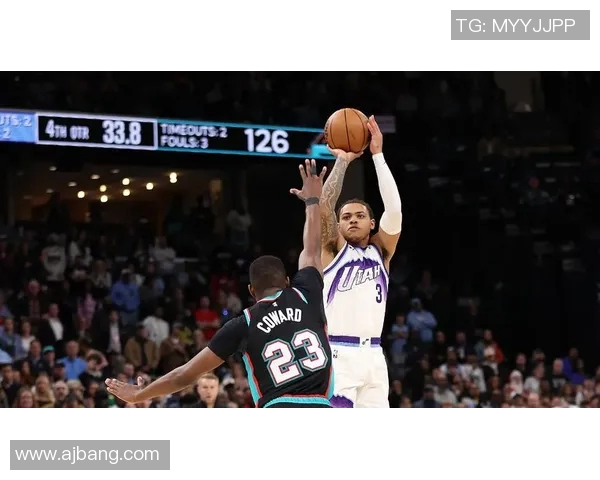 爵士依靠米切尔关键时刻，战胜灰熊