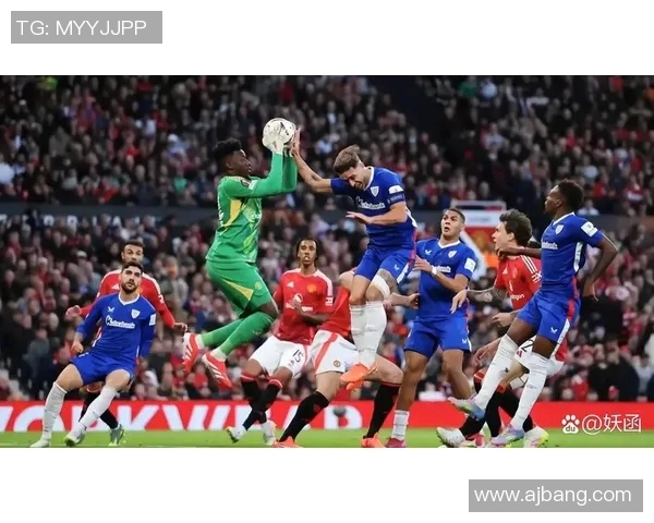 曼联VS维拉利尔!欧联杯决赛即将上演 曼联VS维拉利尔!欧联杯决赛即将上演